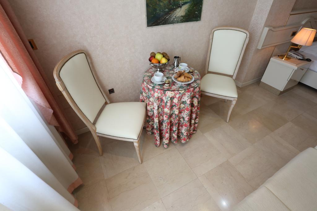 Hotel Europa フォッジア エクステリア 写真