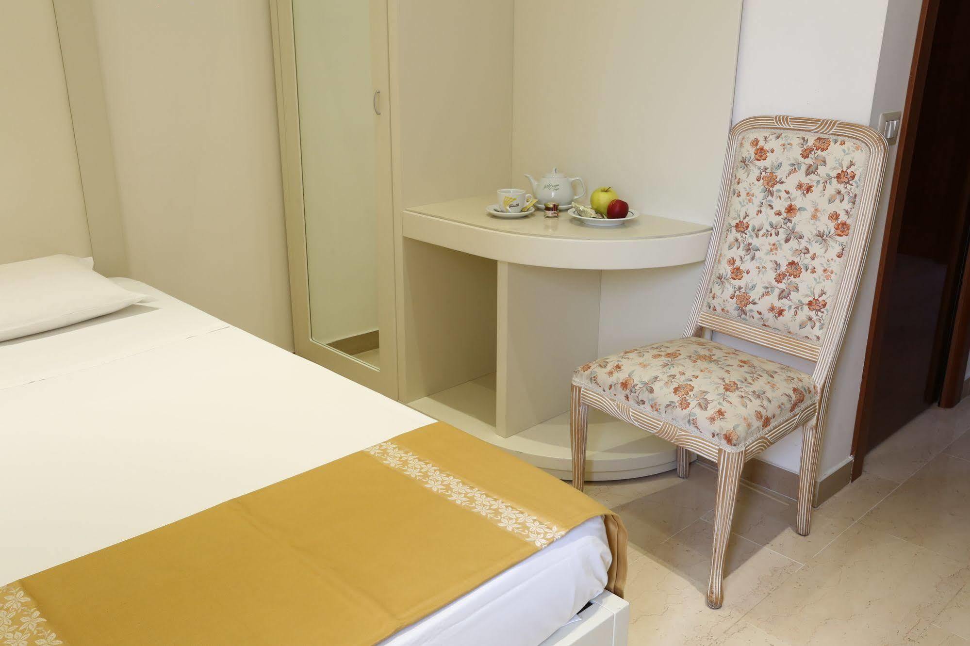 Hotel Europa フォッジア エクステリア 写真